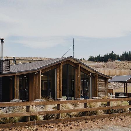 Lakes Edge Lodge Lake Tekapo Exterior photo