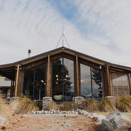 Lakes Edge Lodge Lake Tekapo Exterior photo