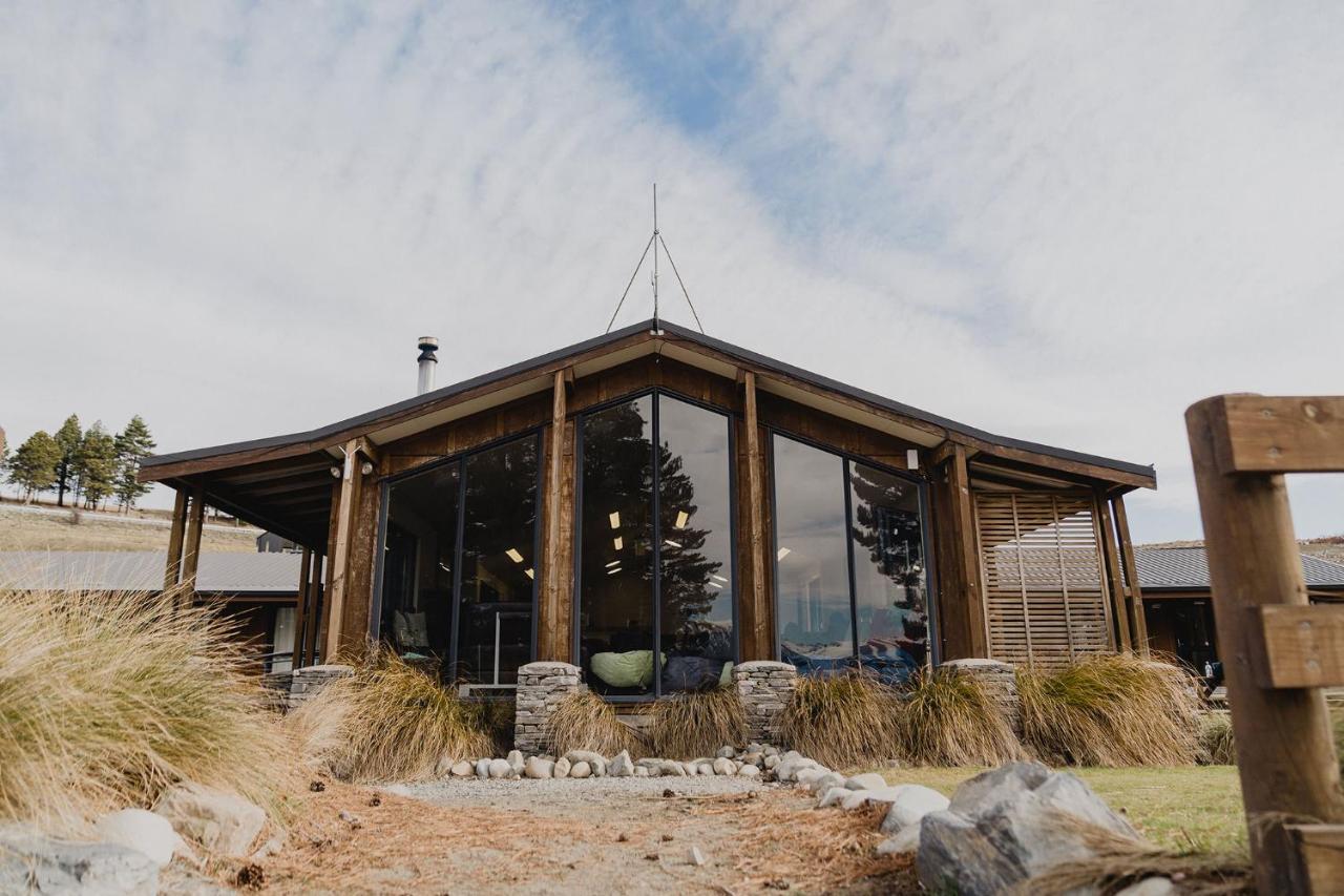 Lakes Edge Lodge Lake Tekapo Exterior photo